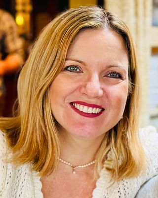 Photo of Camilla Poncia, Psychologist, MSc, HCPC - Couns. Psych.