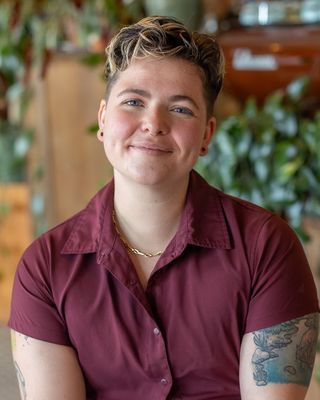 Photo of Avery Gardner, Registered Psychotherapist