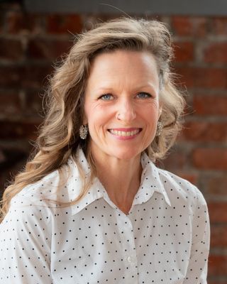 Photo of Emily Jill Hodgson, Registered Social Worker, BA , MSW , RSW, CACII