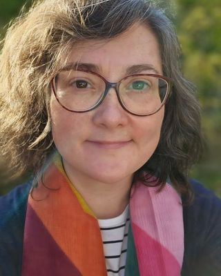 Photo of Lucy Wainwright, Psychotherapist, MA, HCPC-Art Therap.