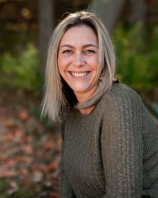 Photo of Stephanie Simard, Marriage & Family Therapist in Bristol, CT