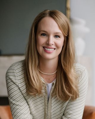 Photo of Elizabeth Peters, Psychologist, PhD