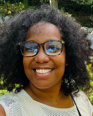 Photo of Kenya De La Roche, Marriage & Family Therapist Associate