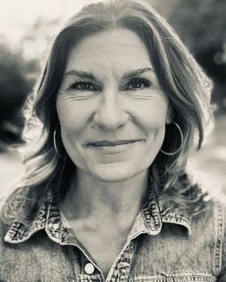 Photo of Christina Penney, Psychotherapist, MSc, FTAI