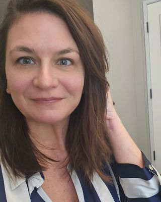 Photo of Laren Garrett, Licensed Mental Health Counselor, MS, LMHC
