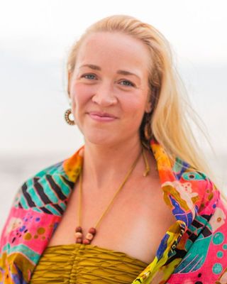 Photo of Holly Case, Pre-Licensed Professional, MA, RMHCI
