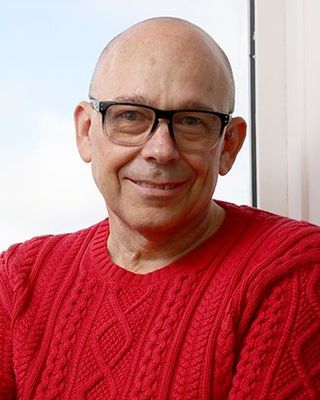 Photo of Dr Daniel Rubinstein, PhD, MUKCP, Counsellor