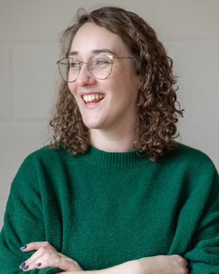 Photo of Naomi Hutchinson, Psychotherapist, MA, HCPC-Drama Therap.