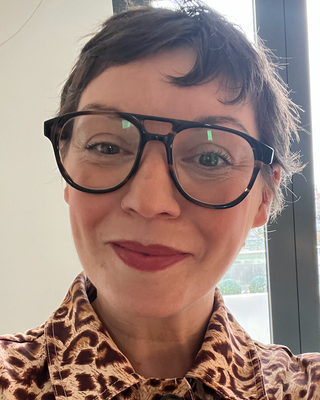 Photo of Hannah Jackson-McCamley, Psychotherapist, MSc, MUKCP