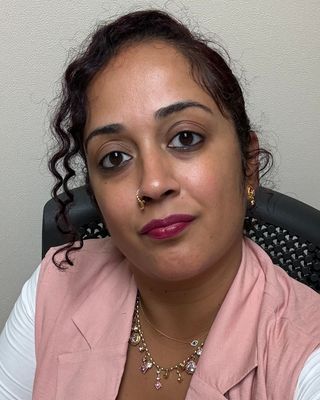 Photo of Dilini Christina Ranjani - Christina Ranjani Psychotherapist/Art Therapist, Art Therapist, MS, MPS, LCAT, ATR-BC®, ATCS