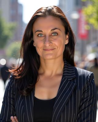 Photo of Roxanne Rassti, Psychologist, PhD