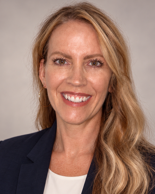 Photo of Sarah Flora, Psychiatric Nurse Practitioner, APRN, PMHNP, FNP