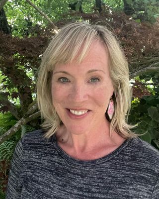 Photo of Lisa Olason, Marriage & Family Therapist Associate, LMFTA, LMHCA