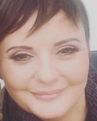 Photo of Anne Davie, Psychotherapist, MSc, MBABCP
