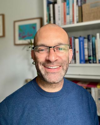 Photo of Dr Gavin Guye, Psychologist, PhD, HCPC - Clin. Psych.