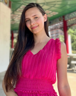 Photo of Kelly Kravchuk - Kelly Kravchuk – Therapist, Associate Clinical Social Worker, MSW, ACSW