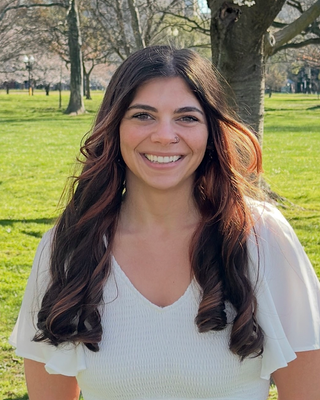 Photo of Alyssa Nuzzi, Pre-Licensed Professional, MA, LMHCA