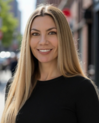 Photo of Nicole Eslinger, Psychiatric Nurse Practitioner, PMHNP