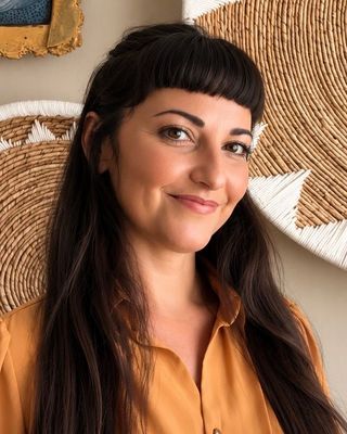 Photo of Natania Rogers, Registered Therapeutic Counsellor, RTC