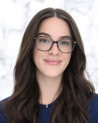 Photo of Emma Murison, Registered Psychotherapist (Qualifying), RP(Q)