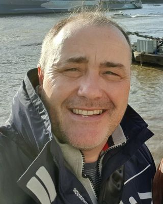 Photo of Dean Sanderson, Counsellor in Rickmansworth, England