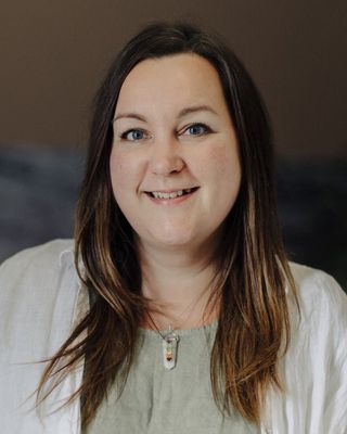 Photo of Rachel Dundas, Psychologist, R Psych, RCC, CPT-S