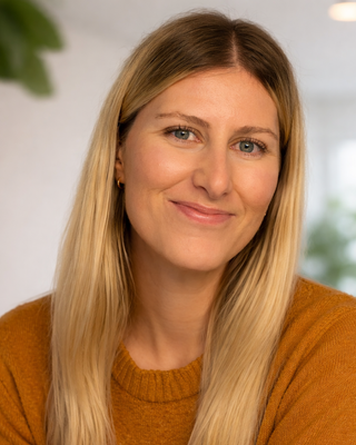 Photo of Annie Urstad, Pre-Licensed Professional, MA, LPCA