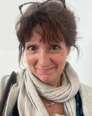 Photo of Helen Louise Holman, Counsellor, MSc, MBACP