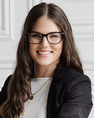 Photo of Arianna Velocci, Registered Psychotherapist (Qualifying), BASc, MACP