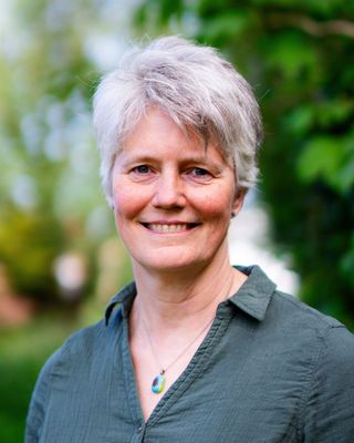 Photo of Nicki Wakefield, Counsellor, MBACP