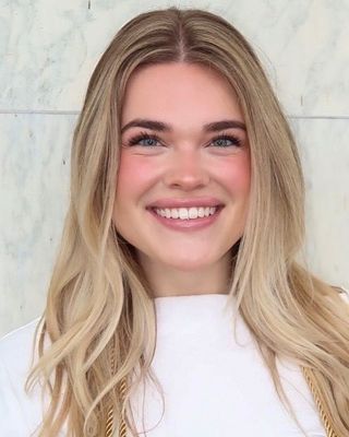 Photo of April Wieczorek, Physician Assistant, PA-C