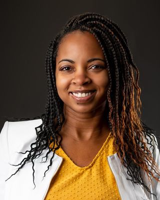 Photo of Aisha Givens, LCSW, Clinical Social Work/Therapist in Evansville