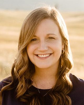 Photo of Lindsay Meegan, Clinical Social Work/Therapist, LCSW, RYT-500