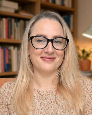 Photo of Jess Richards, Psychotherapist, MA, MUKCP