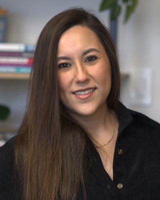 Photo of Raquel Pereira, Marriage & Family Therapist, MA, LMFT, CST