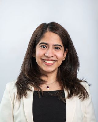 Photo of Maheema Dua, Registered Psychotherapist, MACP, CCC, RP