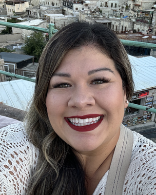 Photo of Paola Najarro, Clinical Social Work/Therapist, LCSW
