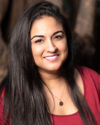 Photo of Seema Bakshi, Marriage & Family Therapist Associate in Long Beach, CA