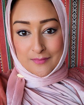 Photo of Tahsin Khan, Psychotherapist, MNCPS Acc.