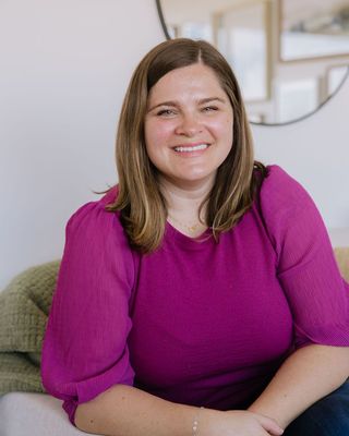 Photo of Angelina Lee, Marriage & Family Therapist, MA, LMFT