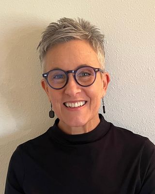 Photo of Laura Willa Kanter, Licensed Master Social Worker, LMSW
