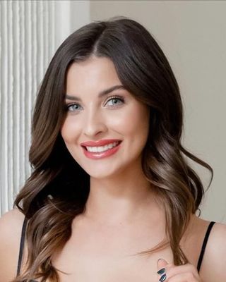 Photo of Kiara Butler - Free Therapist Match - Anxiety, Stress, Couples, Registered Psychotherapist (Qualifying)