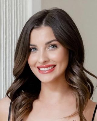 Photo of Kiara Butler - Free Therapist Match - Anxiety, Stress, Couples, Registered Psychotherapist (Qualifying)