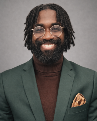 Photo of Dr. Xavier Small, Licensed Clinical Professional Counselor, LCPC