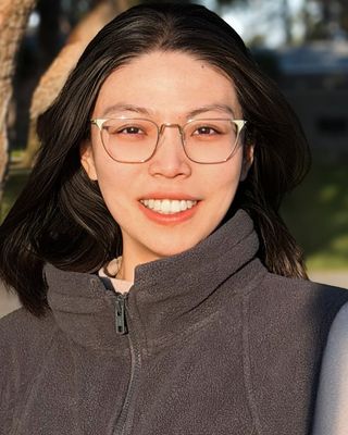 Photo of Lanshen Li, Marriage & Family Therapist Associate, AMFT, EMDR