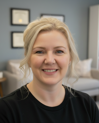 Photo of Kelly Bent - Kelly Bent - Couples & Individual Therapy, Counsellor, LCT, RP, MEd