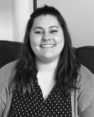 Photo of Madisen Smith, tLMHC, MA, BS, Counselor in Des Moines