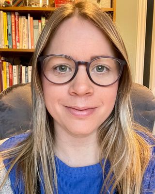 Photo of Laura Craven, Counsellor, MNCPS Acc.