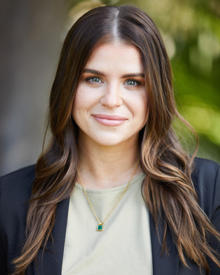 Photo of Melanie Grzyb, Marriage & Family Therapist in Beverly Hills, CA