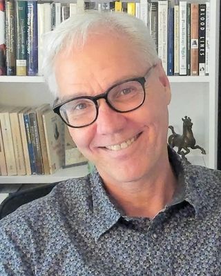 Photo of Dr. Steven Henne, Counsellor in Vancouver, BC